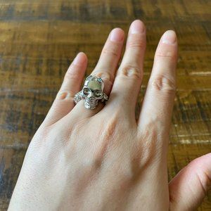 Alexander McQueenCrystal Skull Ring, Silver tone, US 6.5-7